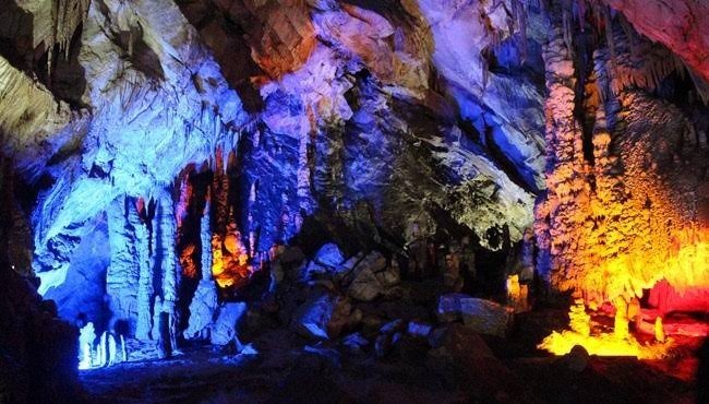 Gökgöl Mağarası’nda selin izleri temizleniyor… BAYRAMDA YENİDEN ZİYARETÇİ AĞIRLAYACAK - 1
