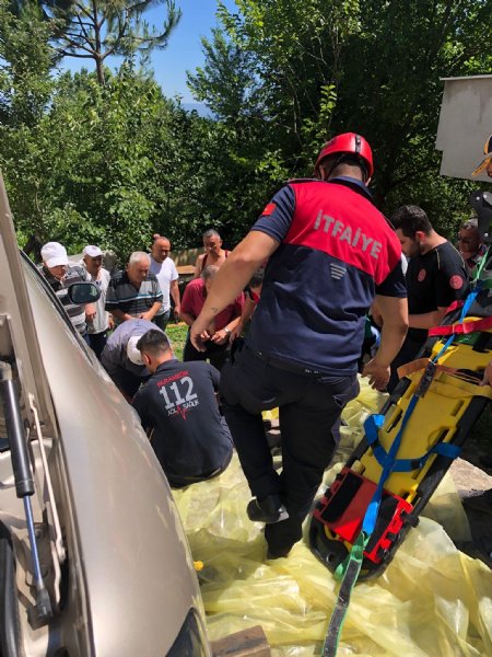 KAYAN ARACINI DURDURMAK İSTERKEN ÖLDÜ  - 1