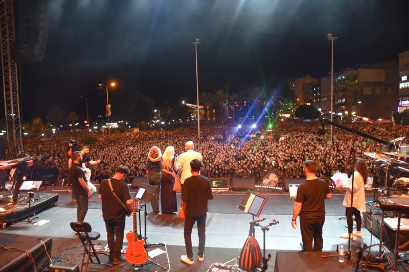 Kdz. Ereğli 22. Uluslar arası Sevgi, Barış, Dostluk Kültür ve Sanat Festivali… SANATÇILAR COŞTURDU - 11