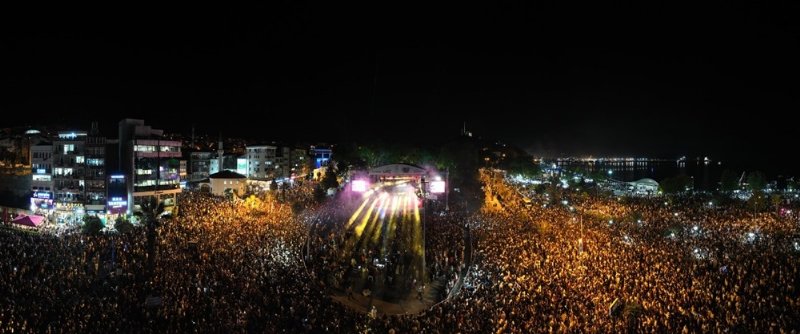 Kdz. Ereğli 22. Uluslar arası Sevgi, Barış, Dostluk Kültür ve Sanat Festivali… SANATÇILAR COŞTURDU - 4