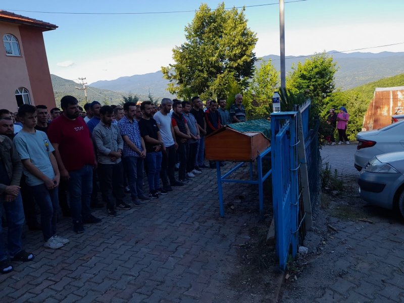 Maden kazasında ölen işçi toprağa verildi - 2