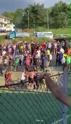 Sözde dostluk turnuvası olacaktı… SAVAŞ ALANI GİBİ - 3