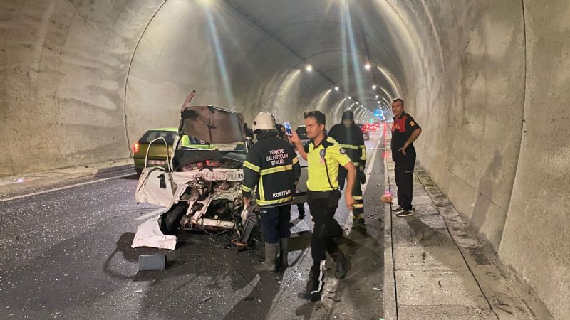 70 metre sürüklendi, araç hurdaya döndü… TÜNELDE DEHŞET! - 1