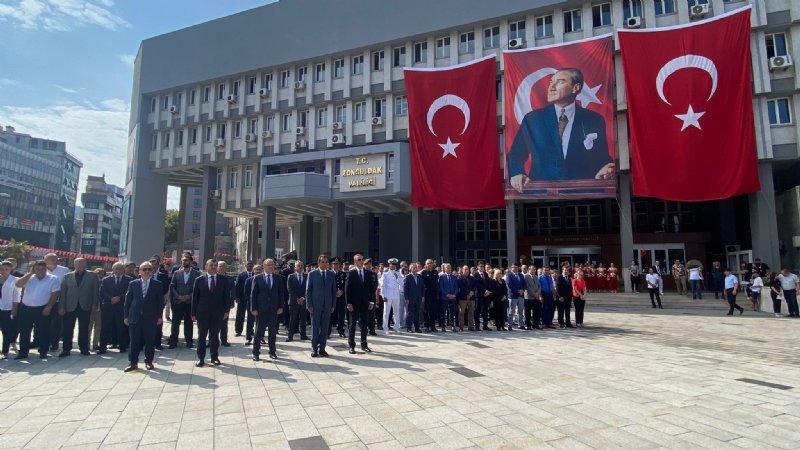 ATATÜRK, ZONGULDAK´A GELDİ - 1