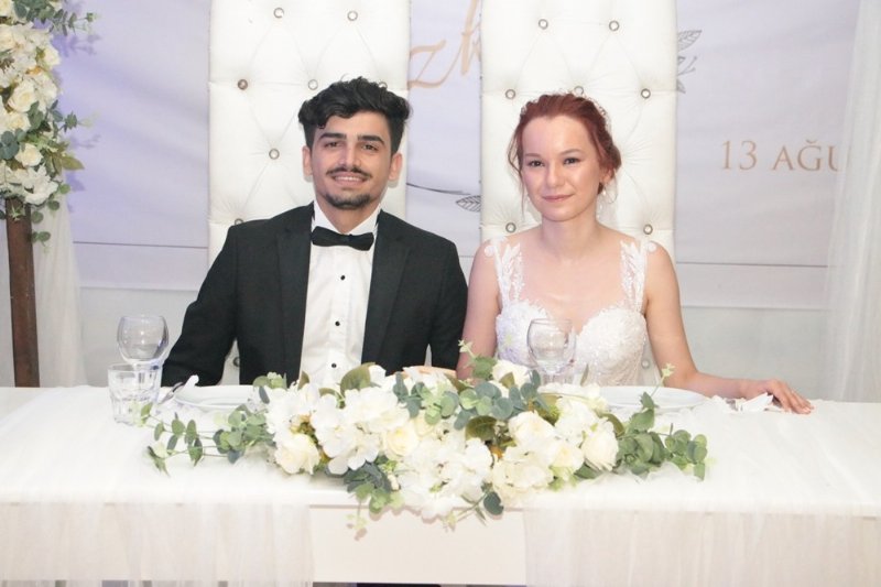 BELEDİYE BAŞKANI KIZINI EVLENDİRDİ - 1