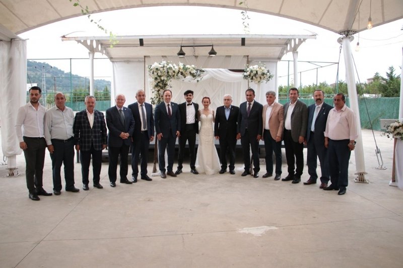BELEDİYE BAŞKANI KIZINI EVLENDİRDİ - 4