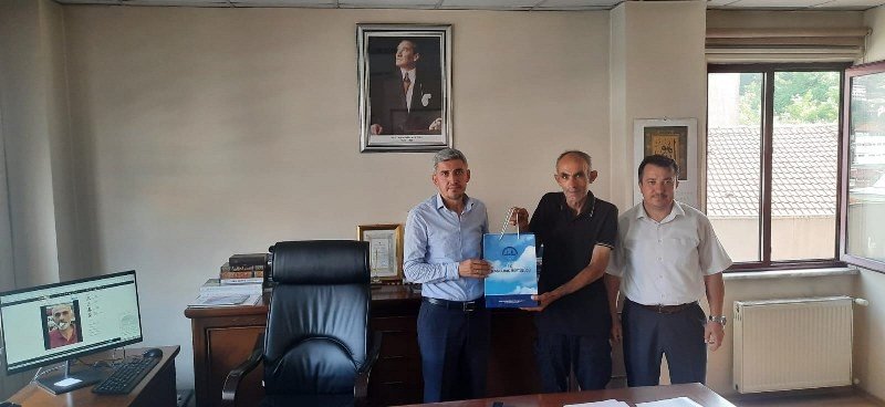 MÜFTÜLÜK, TEMİZLİK PERSONELİNİ ONURLANDIRDI - 1
