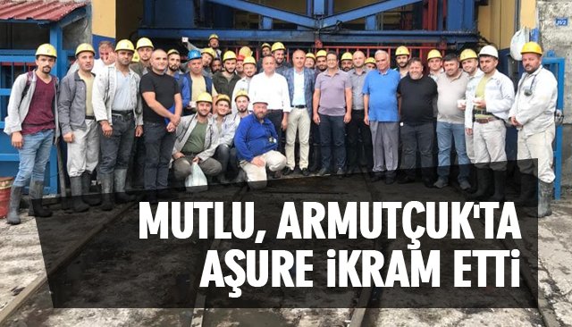 MUTLU, ARMUTÇUK´TA AŞURE İKRAM ETTİ