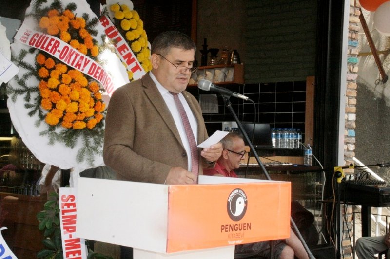 Penguen Kitabevi açılışı yoğun katılımla gerçekleştirildi… EREĞLİ’NİN KÜLTÜREL MERKEZİ OLACAK - 14