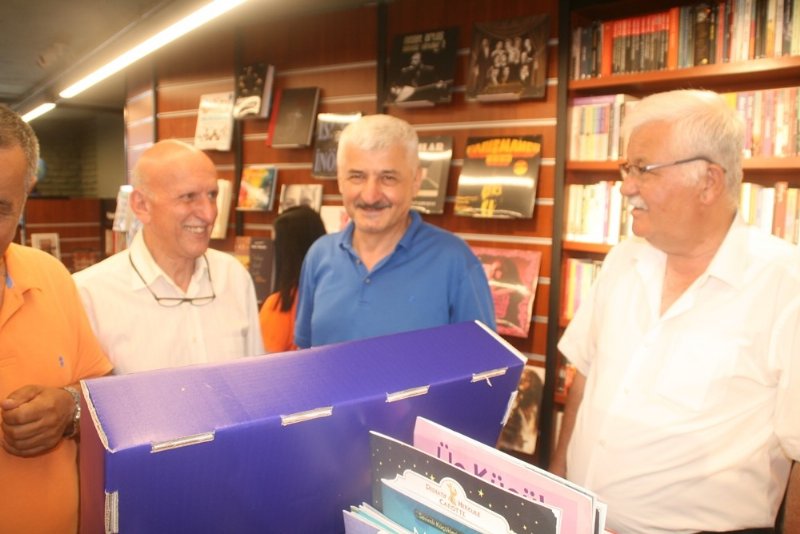 Penguen Kitabevi açılışı yoğun katılımla gerçekleştirildi… EREĞLİ’NİN KÜLTÜREL MERKEZİ OLACAK - 20