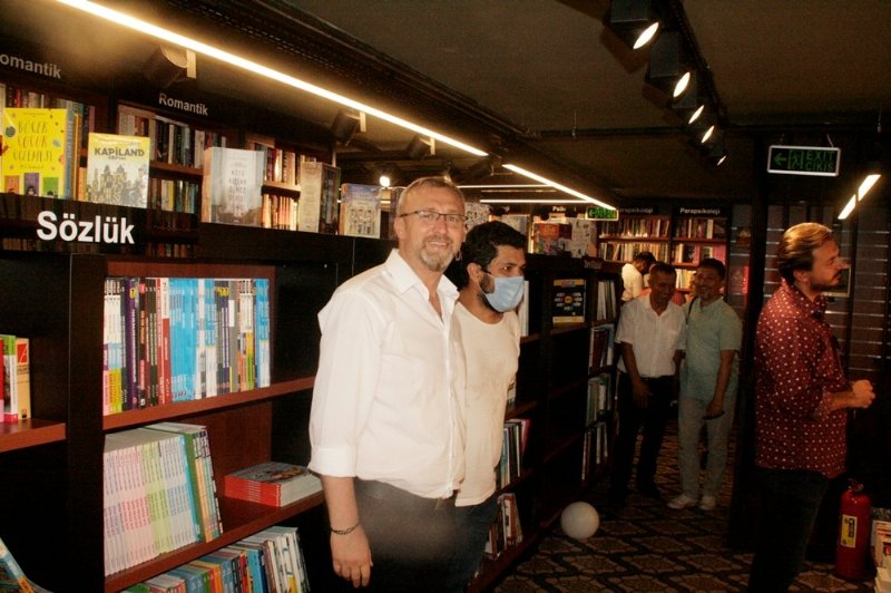 Penguen Kitabevi açılışı yoğun katılımla gerçekleştirildi… EREĞLİ’NİN KÜLTÜREL MERKEZİ OLACAK - 6
