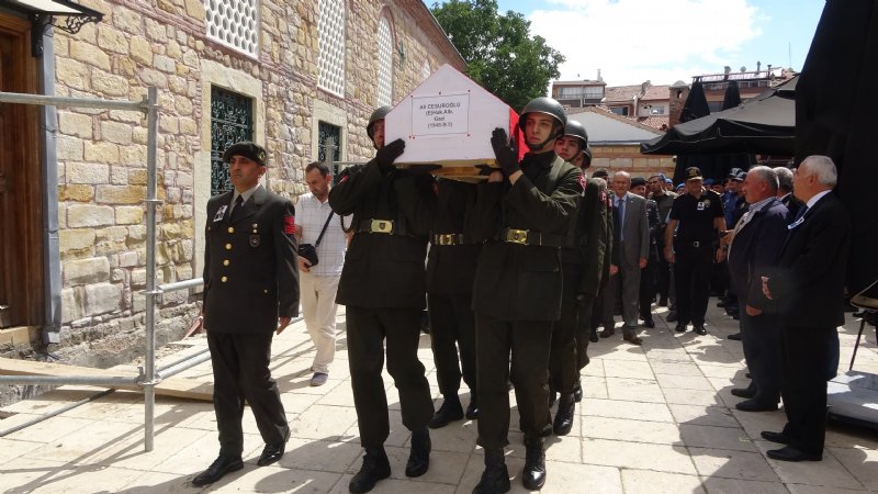 2 SAVAŞA TANIK OLDU: TÜRKİYE’NİN EN YAŞLI GAZİSİNE VEDA - 4