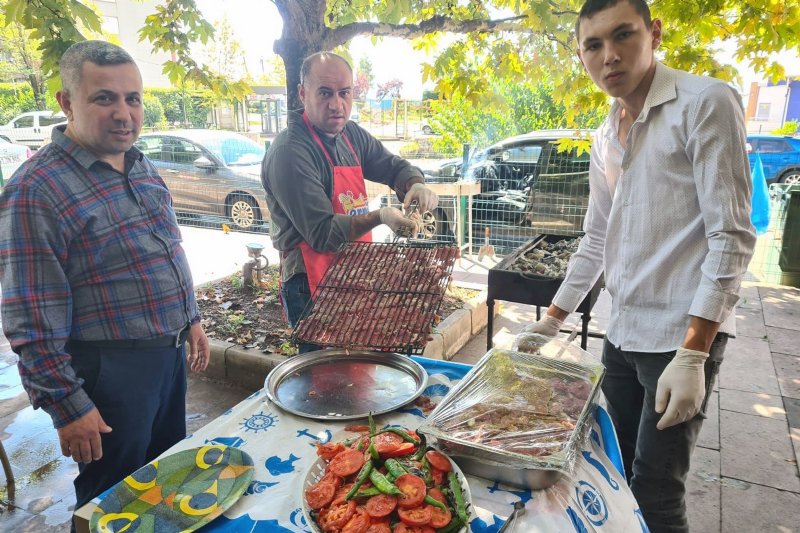 Gazeteciler mangal etkinliğinde bir araya geldi - 4