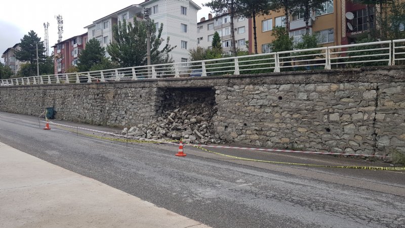 İSTİNAT DUVARI ÇÖKTÜ - 3
