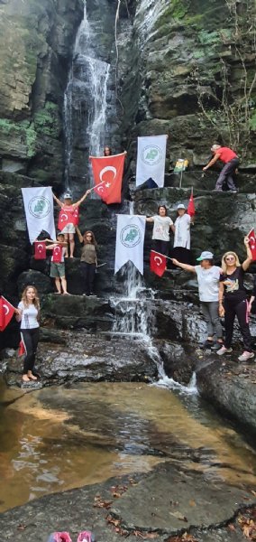 ŞELALEDE 30 AĞUSTOS COŞKUSU - 1