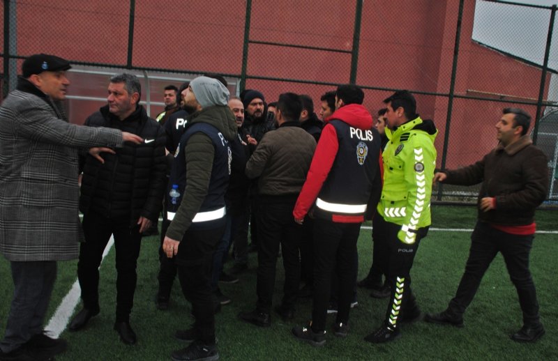 4 KIRMIZI KART ÇIKTI, OLAYLAR ÇIKTI!  - 1