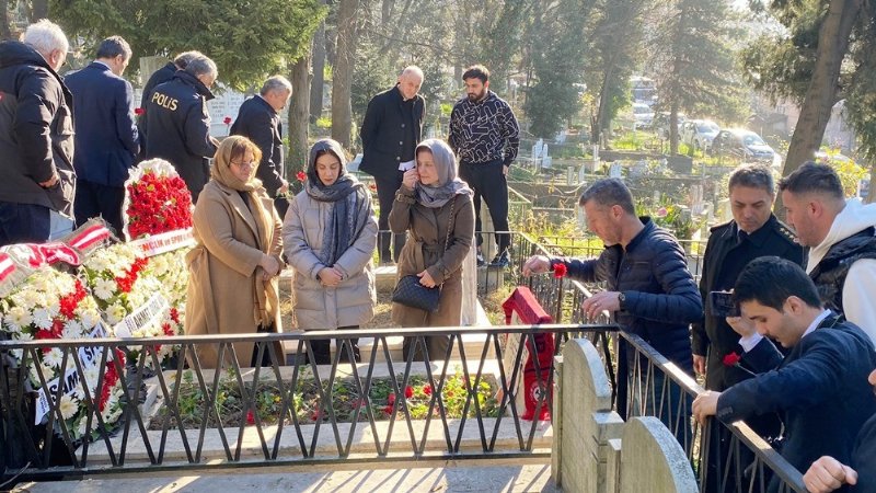 Badalıoğlu mezarı başında anıldı - 4