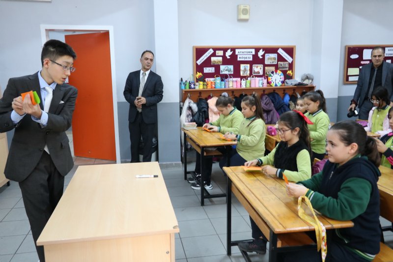 JAPONYA’DAN GELDİ ORİGAMİ ÖĞRETTİ - 3