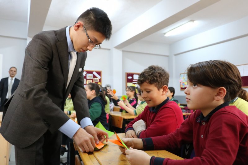 JAPONYA’DAN GELDİ ORİGAMİ ÖĞRETTİ - 2