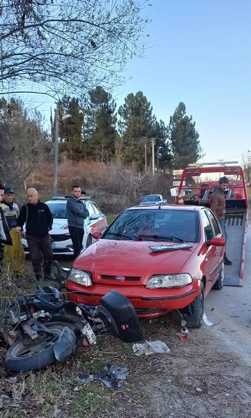 Motosikletli genç kazada hayatını kaybetti  - 1