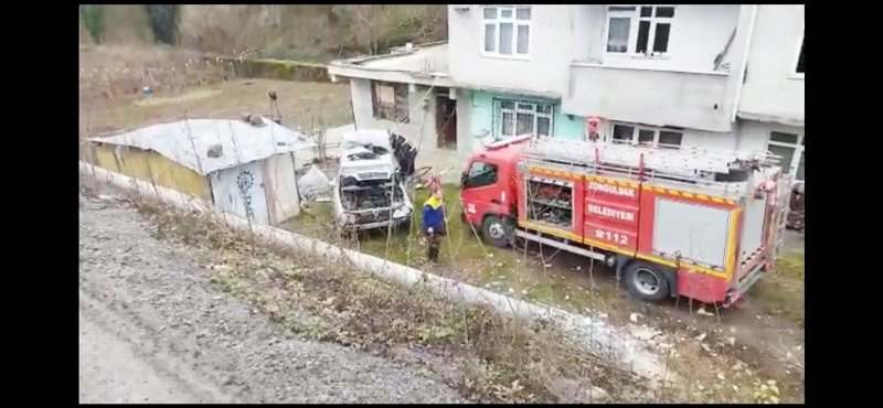 Otomobil yoldan çıktı: 2 yaralı - 3