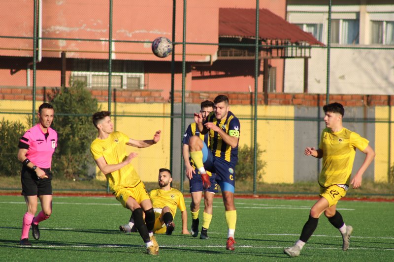 Tribünde meşale dehşeti - 5