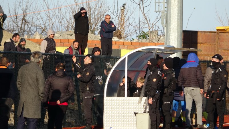 Tribünde meşale dehşeti - 6