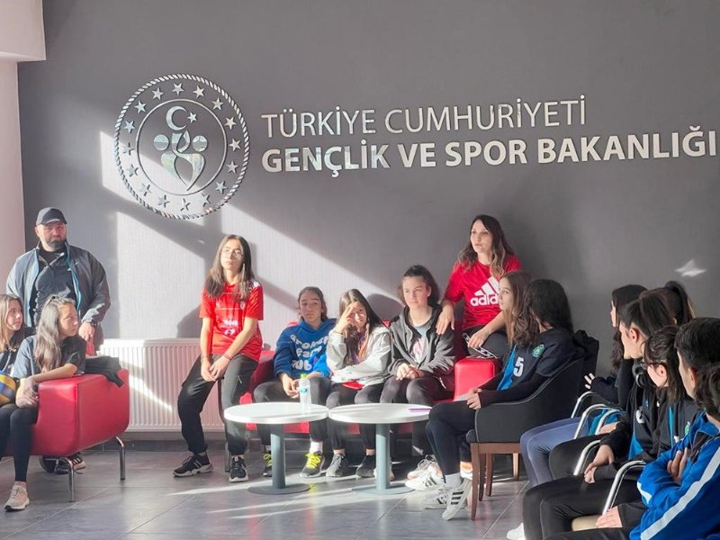 Zonguldak’ta voleybol tohumu ekiyorlar - 4