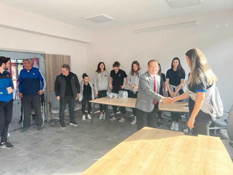 Zonguldak’ta voleybol tohumu ekiyorlar - 7