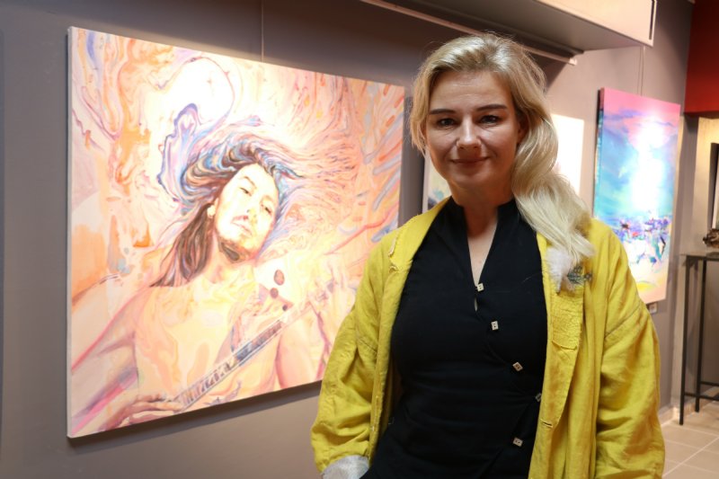 RUS RESSAM, BARIŞ AKARSU´YU ÇİZDİ - 1