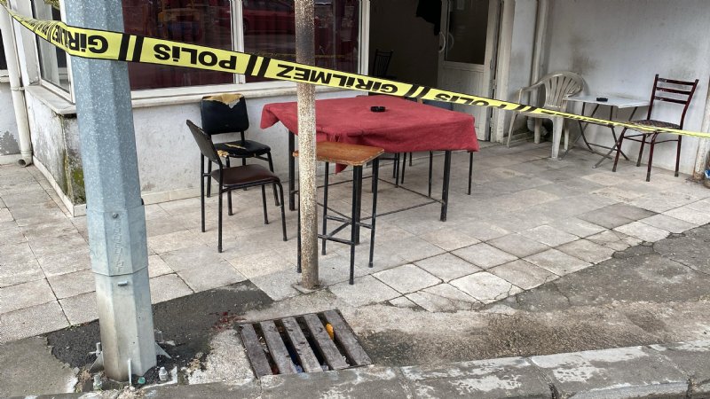 TARTIŞTIĞI ADAMI AYAĞINDAN VURDU - 1