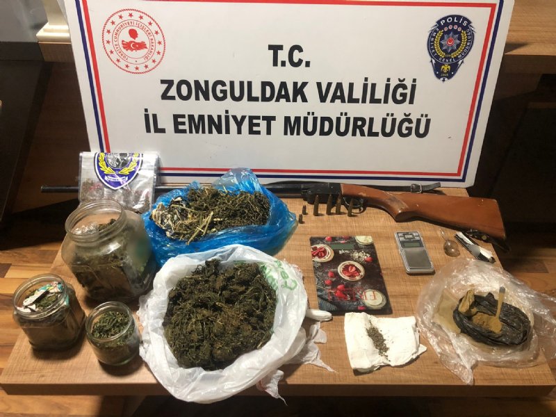 ZONGULDAK’TA 2 KİLOGRAM UYUŞTURUCU ELE GEÇİRİLDİ! - 1