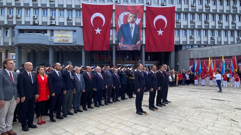 ZONGULDAK’TA ‘CUMHURİYET’ TÖRENİ - 2
