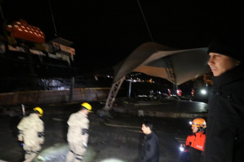 BAKAN YERLİKAYA, AFETİN YAŞANDIĞI ZONGULDAK´TA - 1