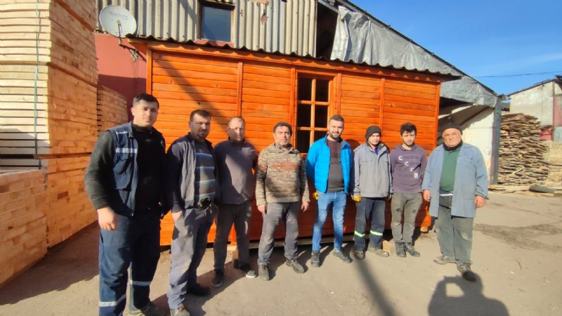 BARTIN´DAN DEPREM BÖLGESİNE AHŞAP KONTEYNER DESTEĞİ - 4
