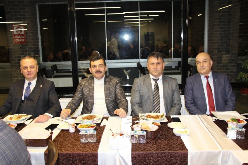 CUMHUR İTTİFAKI YEMEKTE BULUŞTU - 1