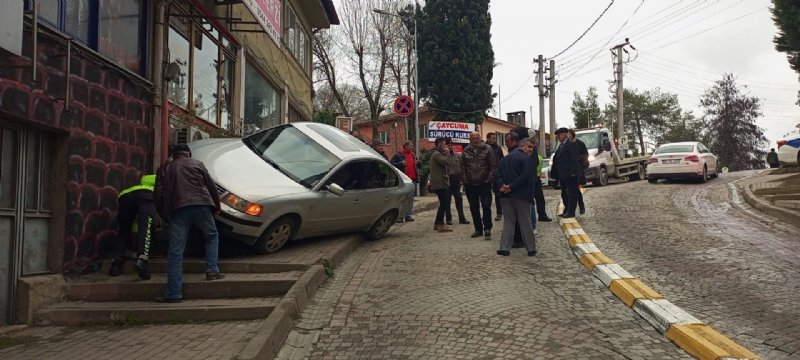 El frenini çekmeyi unuttu... ARACINI BÖYLE BULDU - 1