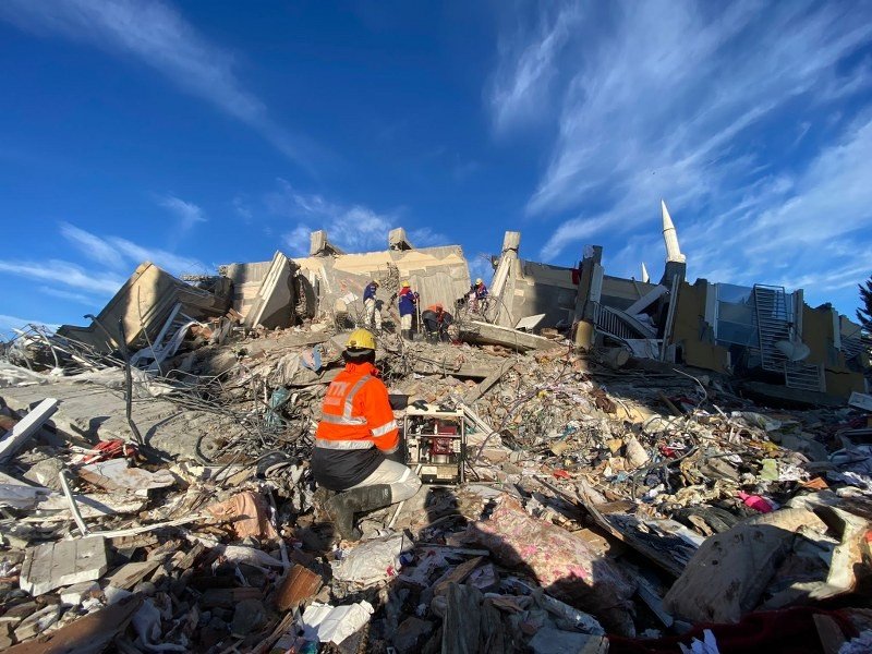 MADENCİLER DEPREM BÖLGESİNDE - 6