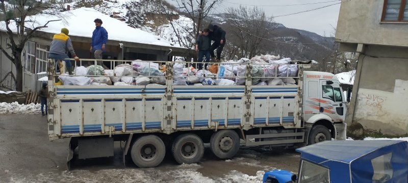 ÖĞBERLER ve ARMUTLUCUMA KÖYLÜLERİ KÖMÜR/ODUN GÖNDERİYOR - 2