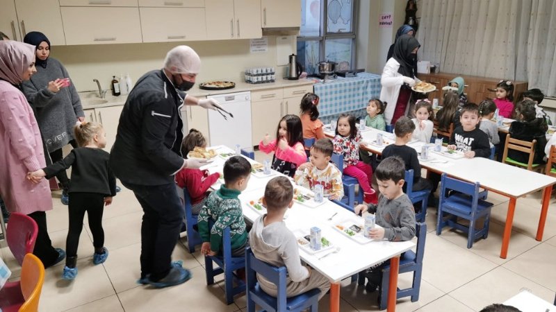 Zonguldak´ta il genelinde 31 bin 383 öğrenci yararlanıyor... OKULLARDA ÜCRETSİZ YEMEK BAŞLADI  - 3