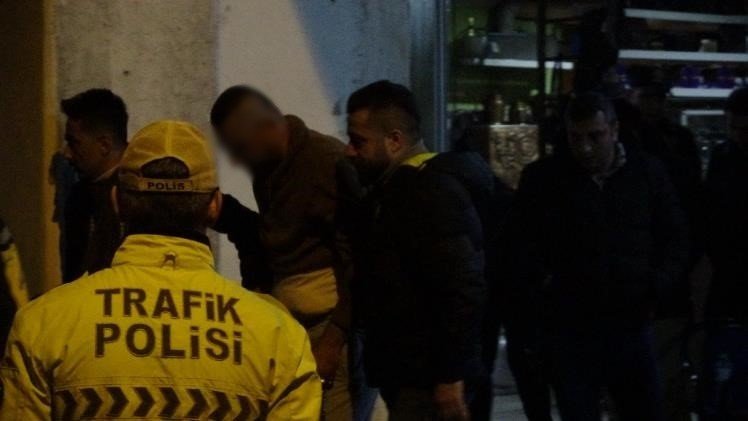 BENZİN DÖKÜP BIÇAKLA KENDİNİ YARALADI, AİLESİNİ DE REHİN ALDI! - 5