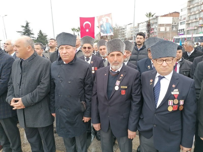 EREĞLİ’DEKİ “18 MART” TÖRENİNE ÖZEL BİR İSİM DE KATILDI - 13