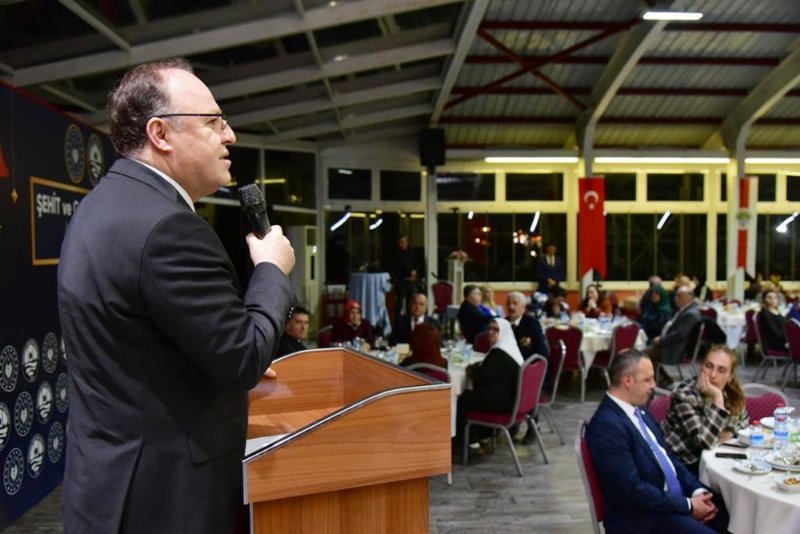 İl protokolü, ilk iftar programında orucunu açtı… ŞEHİT VE GAZİ YAKINLARIYLA - 7