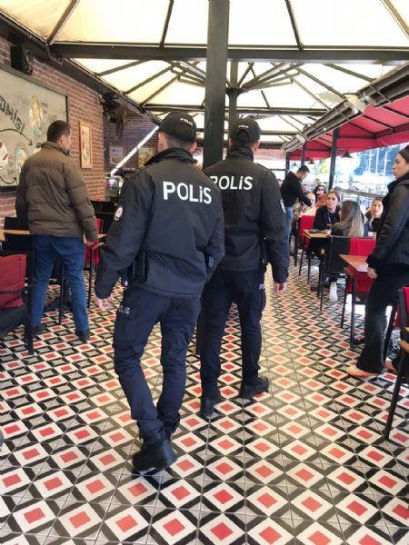 Polis ve jandarmadan yüzlerce personel katıldı, binlerce kişi sorgulandı... ZONGULDAK’TA HUZUR VE GÜVEN UYGULAMASI - 2