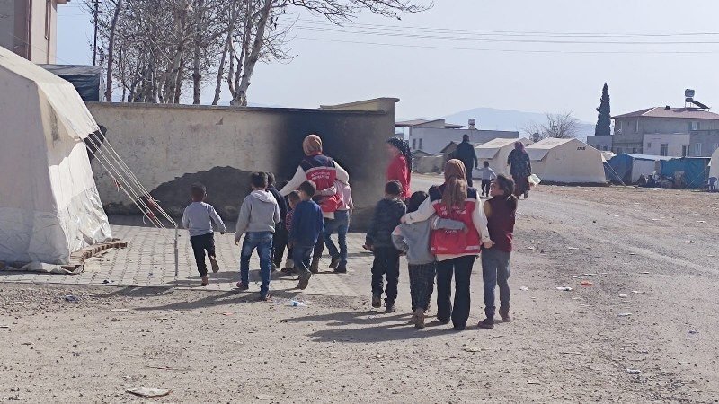 ZONGULDAK’TA Kİ GÖNÜLLÜ ÖĞRETMENLER AFET BÖLGESİNE GİTTİ - 4