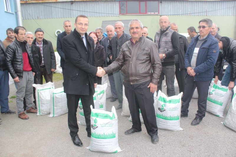 3 TON SOLUCAN GÜBRESİ DAĞITILDI - 1