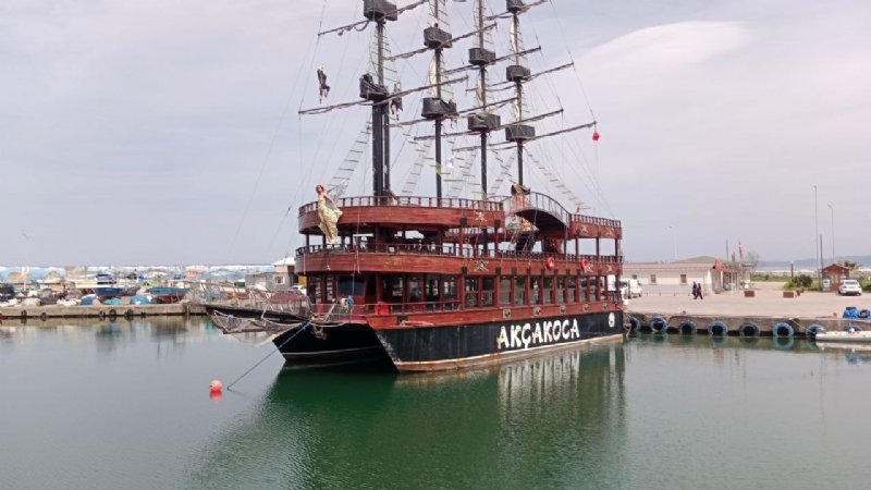 Akçakoca Belediyesi katamaranı sattı - 1