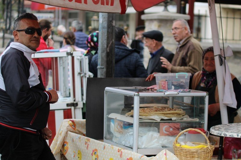  40 YILDIR TEZGÂHIN BAŞINDA; ŞİMDİ SİPARİŞLERE YETİŞEMİYOR - 2