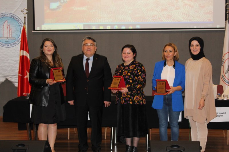 BEÜ Okul Öncesi Eğitim Topluluğu’ndan “Çocuk Hakları Zirvesi”... FARKLI DİSİPLİNLER, FARKLI ÇALIŞMALAR… - 30