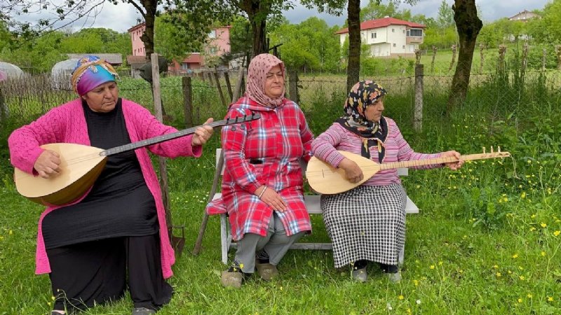 Çapayı bıraktılar, mızrabı aldılar… TARLADAN SANATA - 10